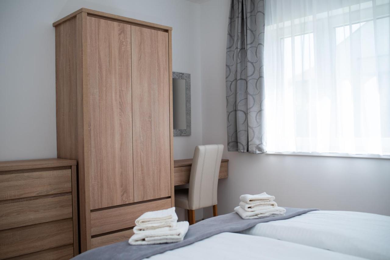 Twins Apartman Hévíz Екстериор снимка